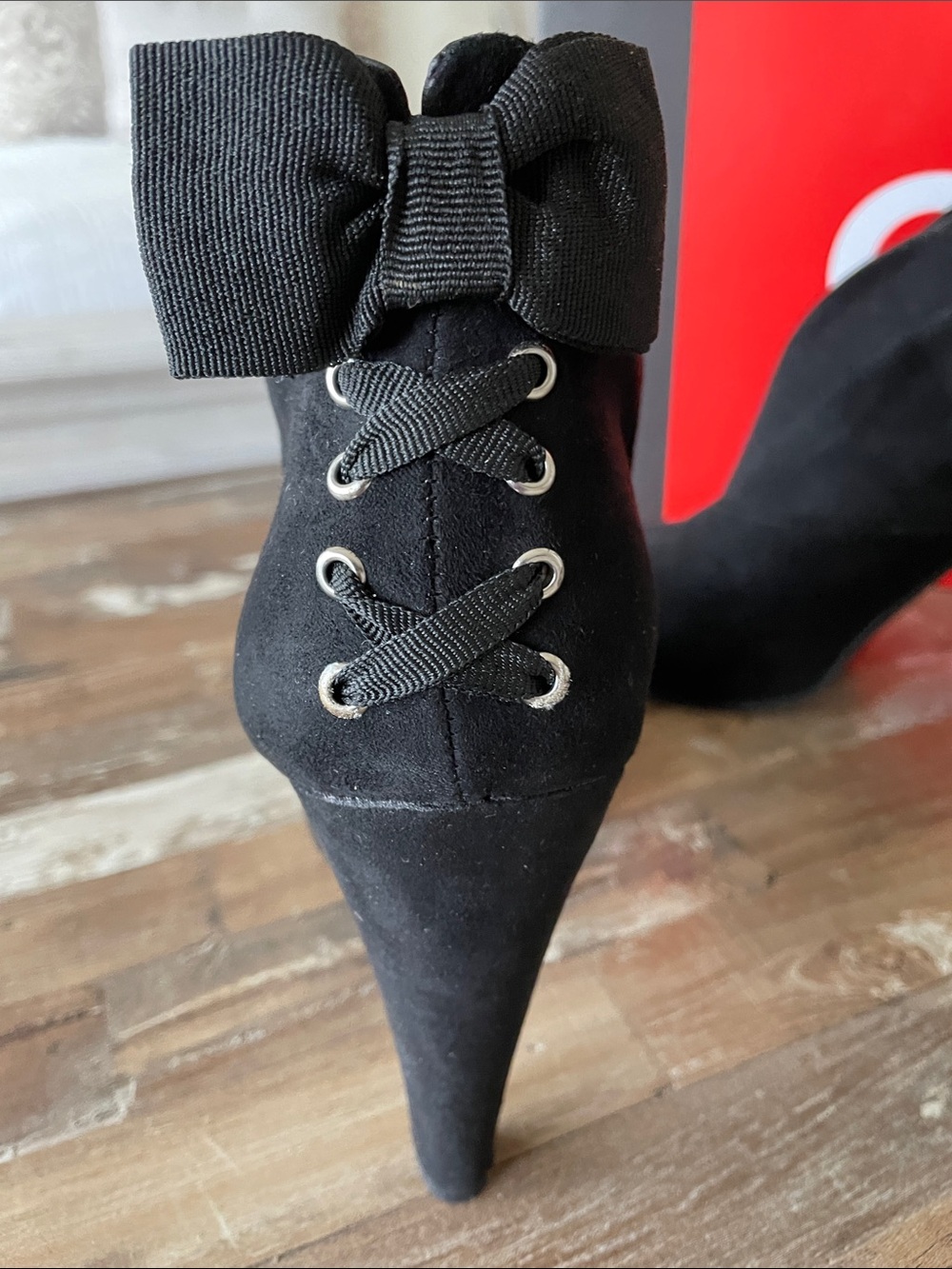 Guess Booties - Picture 5 of 7
